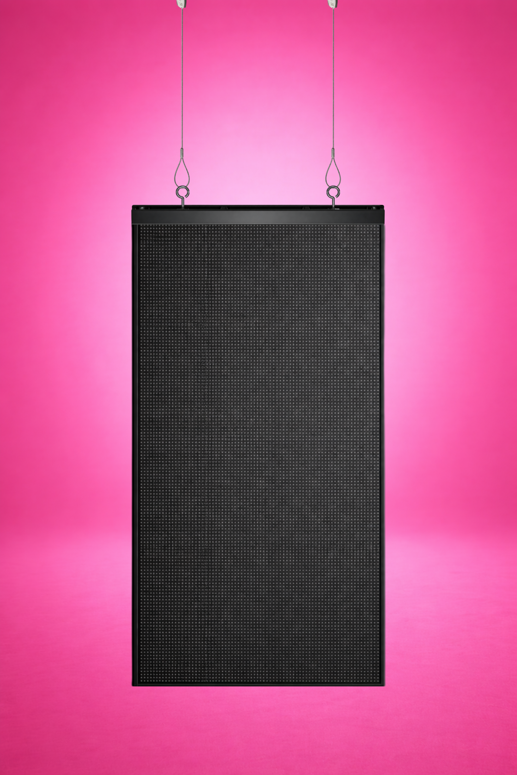 Écran LED vitrine suspendu au plafond